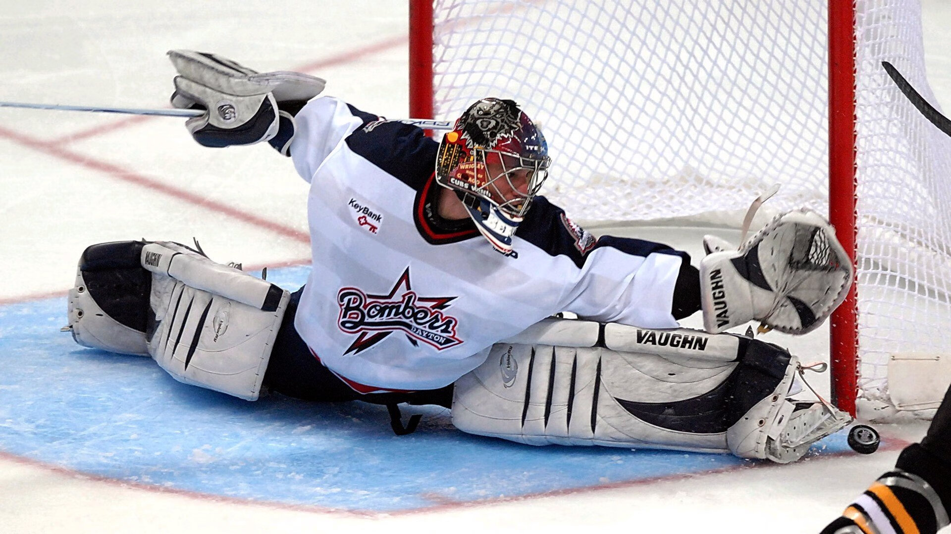 萨拉赫迎来二十赛季出色发挥，雄鹿观众热烈欢呼！全场沸腾不已